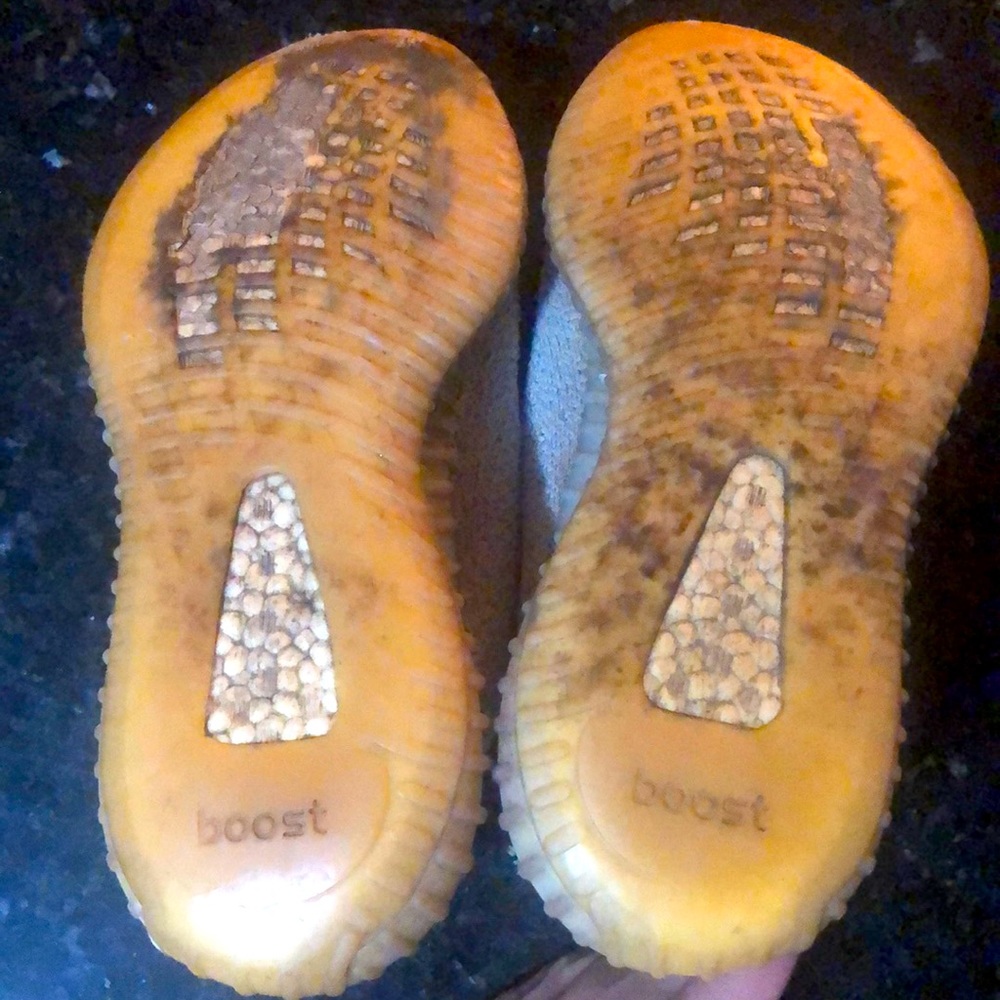 Youth Adidas Yeezy Boost 350 - Picture 3 of 11